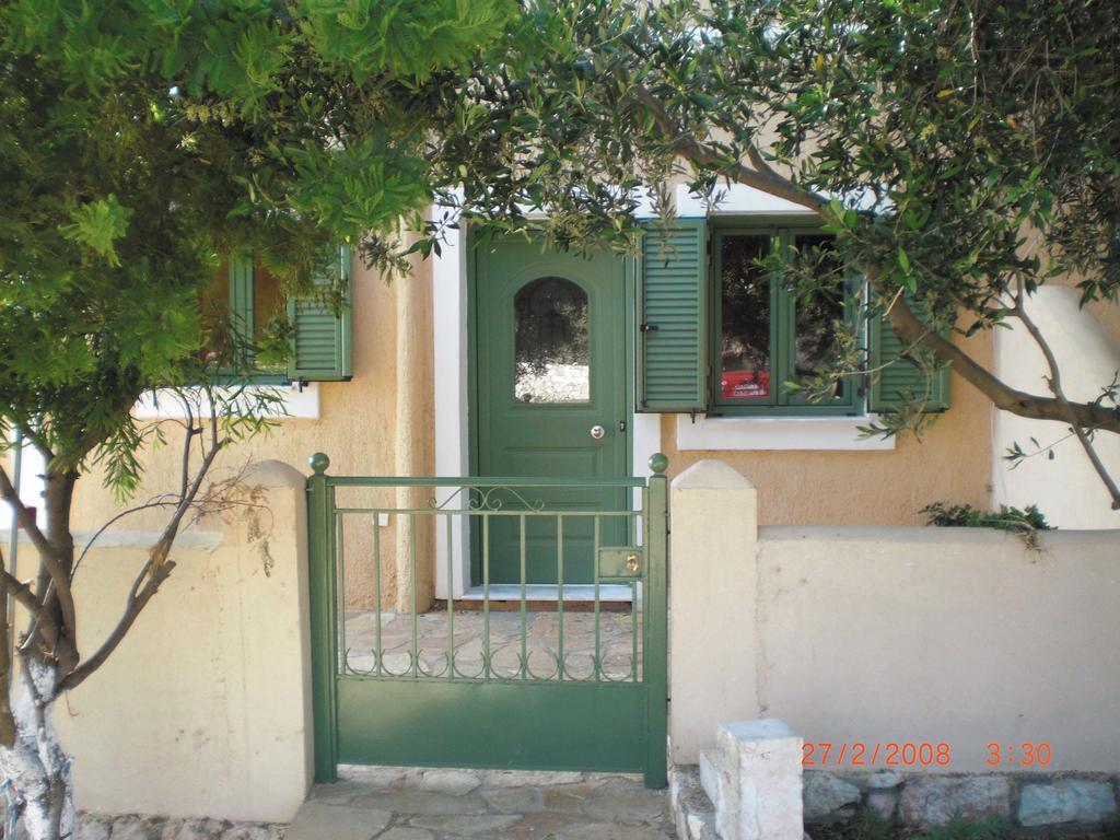 Vegera Apartments Vasilikiadhes Bagian luar foto