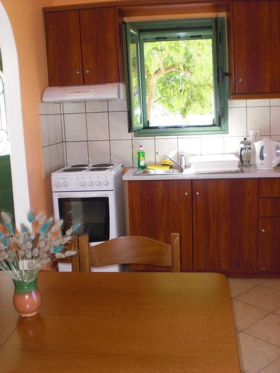 Vegera Apartments Vasilikiadhes Bagian luar foto